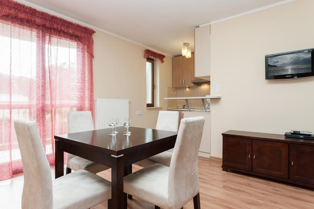 Apartamenty Zeromskiego 29 By Noclegi Renters シフィノウイシチェ 部屋 写真